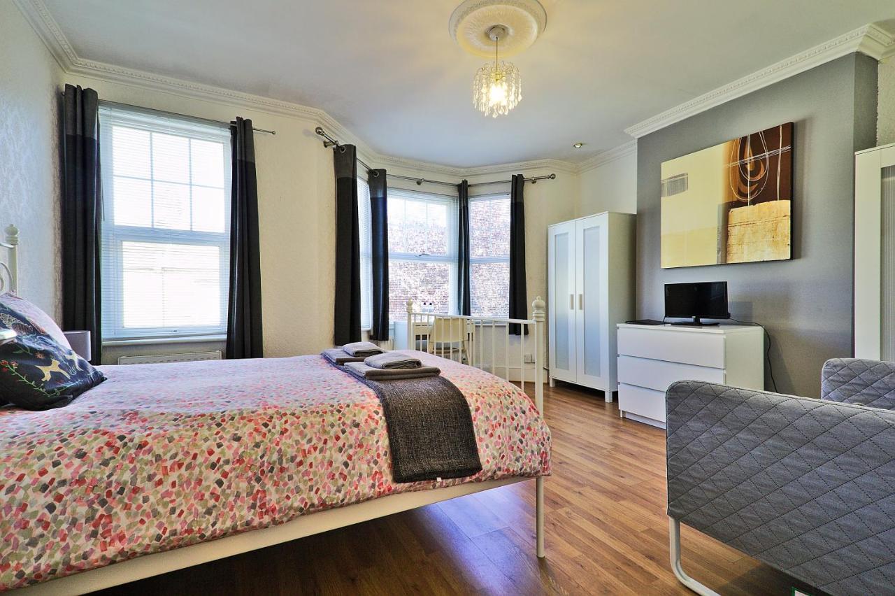 Ceres Lodge Plumstead  Eksteriør bilde